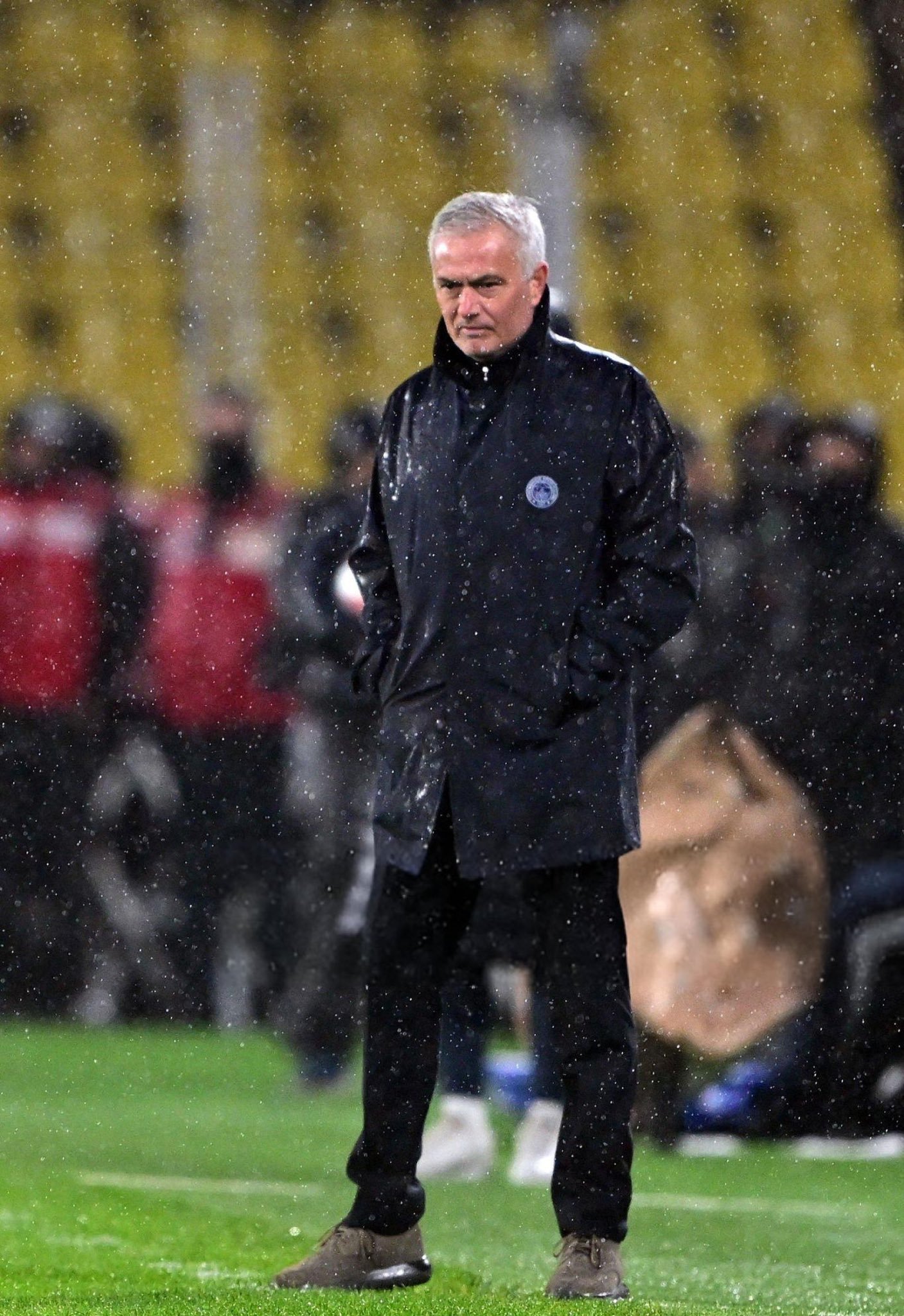 里程碑夜！费耶诺德绝杀压哨，法国杯今夜刷纪录，更衣室稳定，身体对抗强度拉满的简单介绍