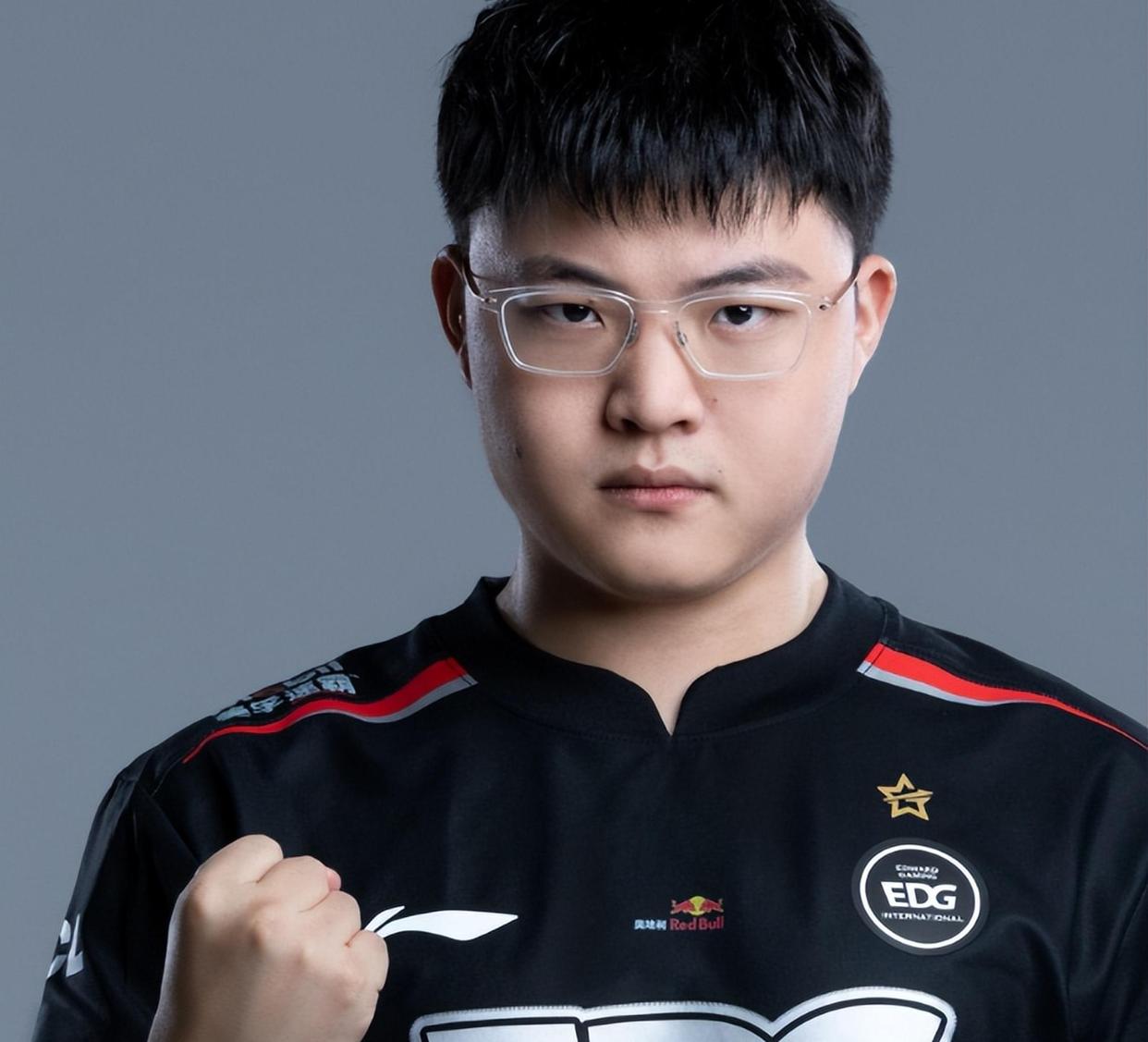 PG电子-Uzi回归赛场，精彩发挥首场状态亮眼，法国队观众沸腾！的简单介绍