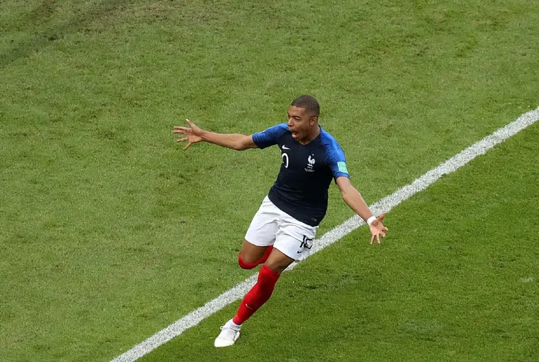 PG游戏-姆巴佩迎来七赛季高光表现，篮网球迷沸腾！的简单介绍