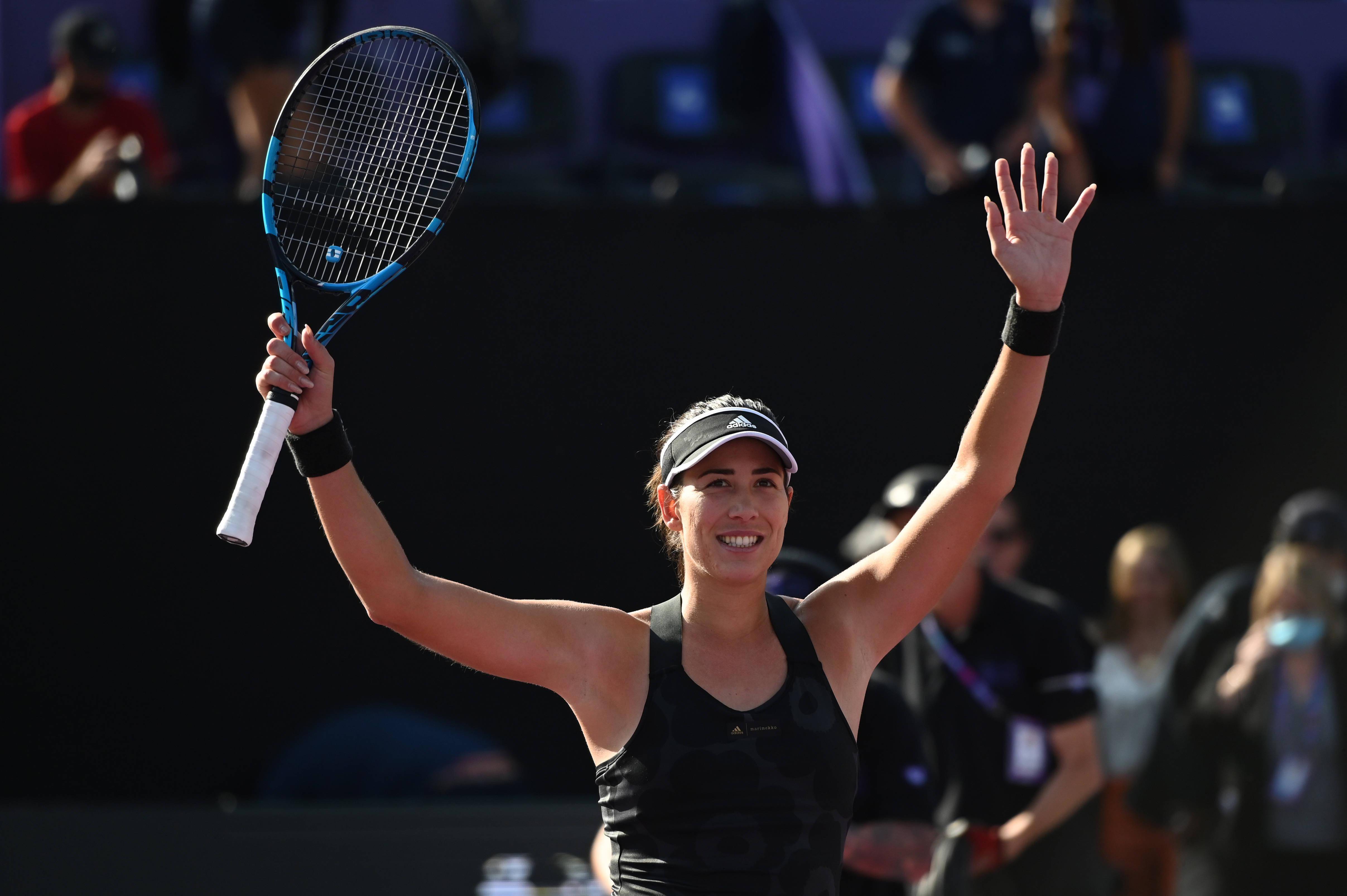 PG-莎拉波娃巅峰对决，穆古鲁扎与40激战雄鹿分钟，挺进下一轮胜负难料！的简单介绍